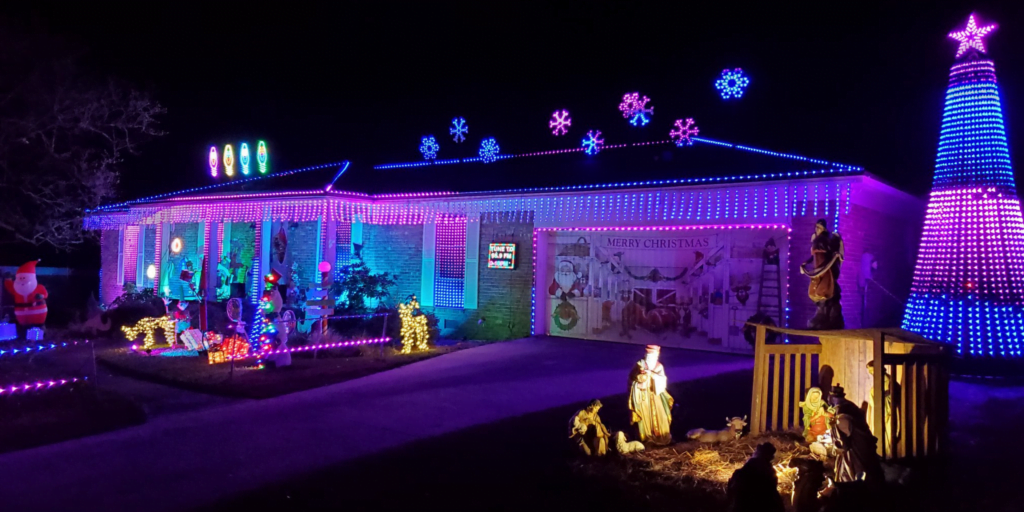 Woodgate Way Christmas lights display